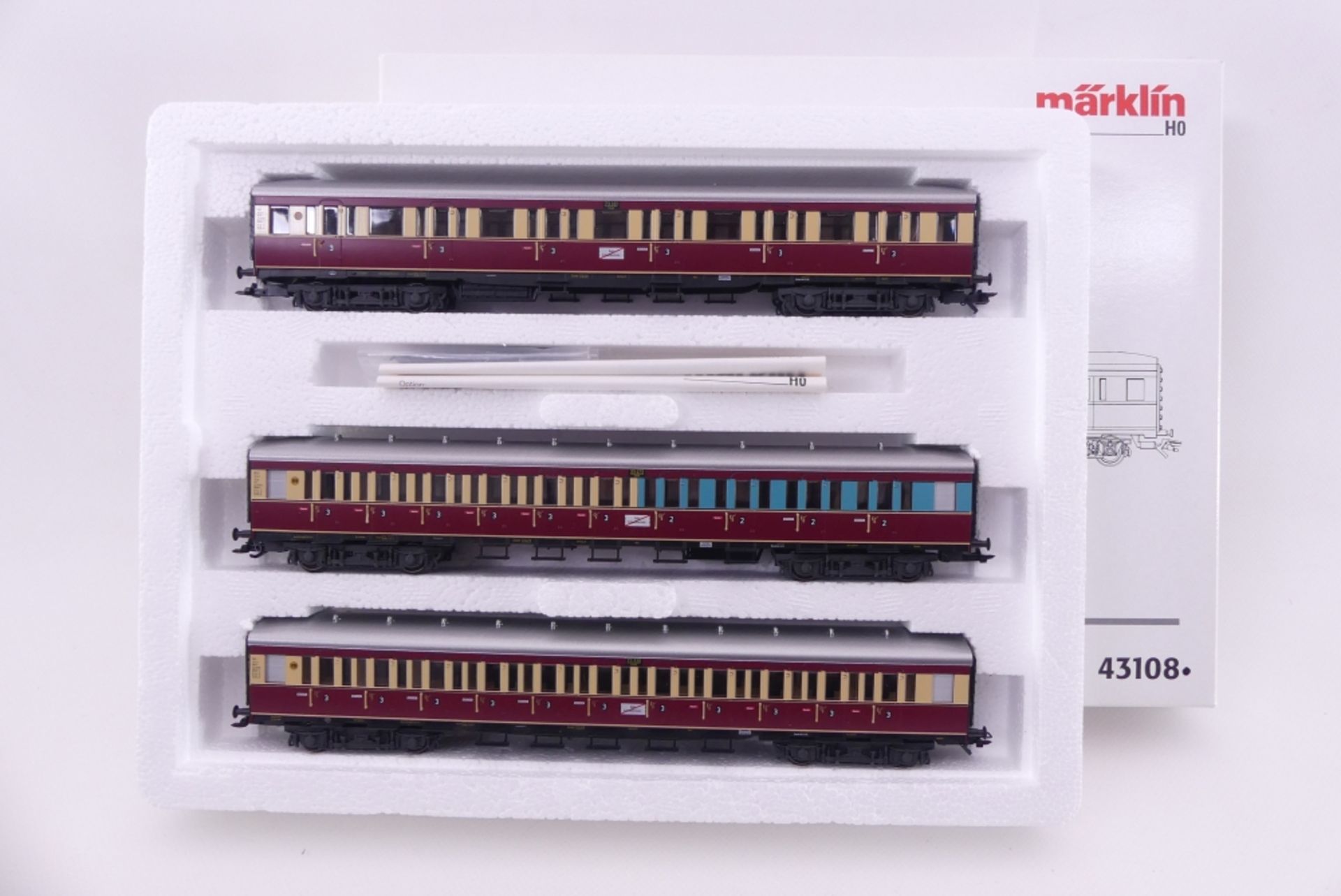 Märklin 43108, sehr gut erhalten, Zurüstteile, Innenbeleuchtung möglich, ORK sehr leicht vergilbt/