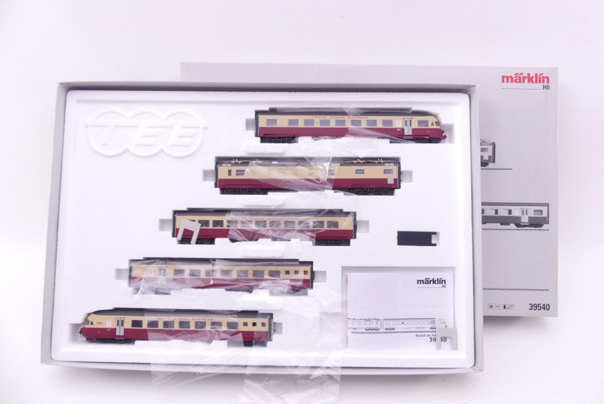 Märklin 39540, fünfteiliger Elektro-Triebzug "Gotthardo" der SBB, mfx-Digital-*-Technik, Softdrive-