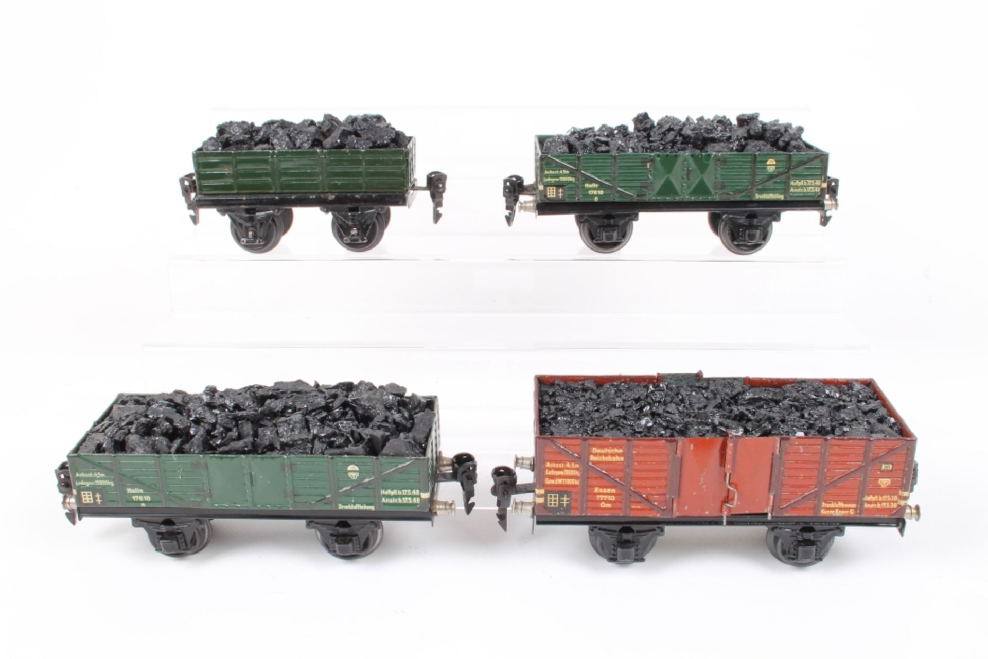Märklin vier Güterwagen, vier offene Güterwagen jeweils Kohle eingeklebt, Gebrauchsspuren