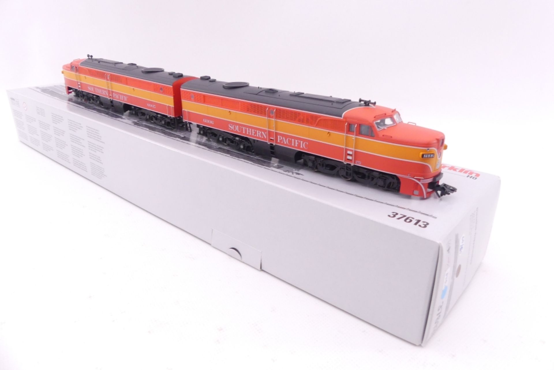 Märklin 37613, US-Doppel-Diesellok PA-1 "SOUTHERN PACIFIC", mfx-Digital-*-Technik, beklebt/ablösbar,