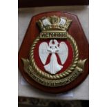 A military wooden reproduction wall plaque (HMS Victorious) percoelum et Aequorum Victrix (Through