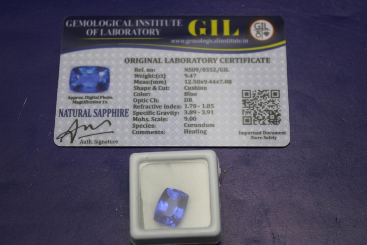 A Sapphire gemstone with certificate