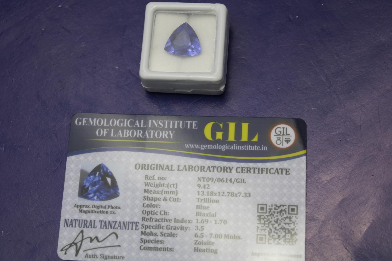 A Tanzanite gemstone with certificate