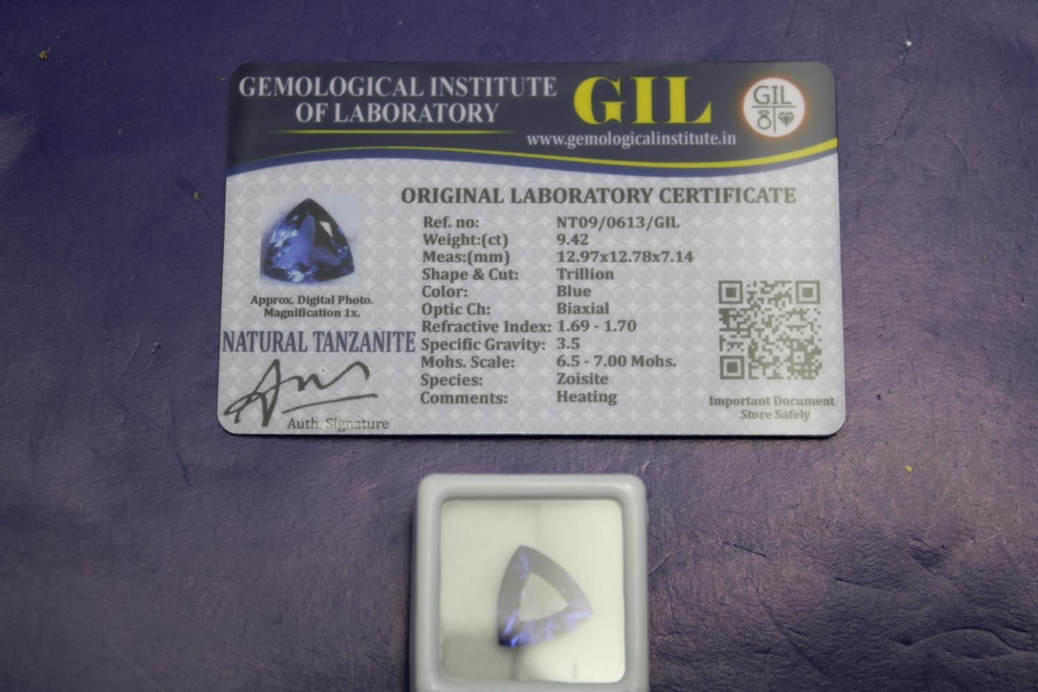 A Tanzanite gemstone with certificate