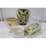 A job lot of assorted collectable ceramics