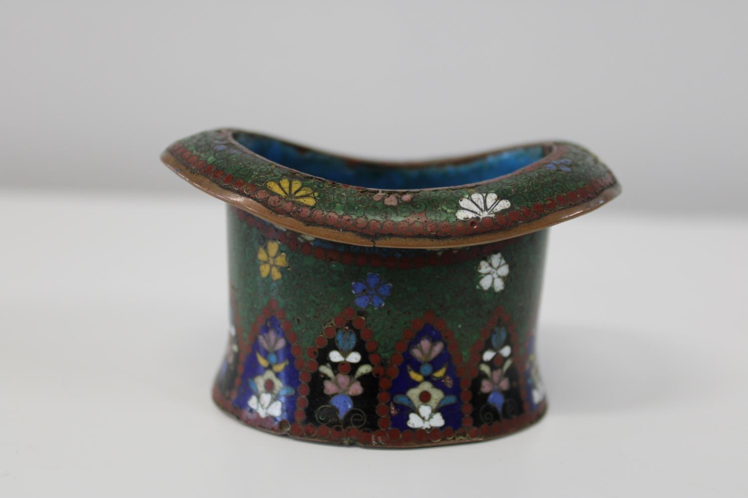 A 19th century Chinese cloisonne censor in the form of a top hat D9cm