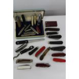 A job lot of twenty nine assorted pen knives