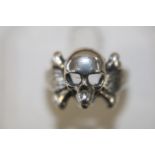 A 925 silver skull ring