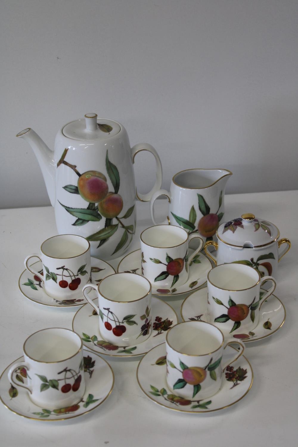 A Royal Doulton Tea set "Arden" 15 pieces