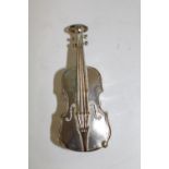 A novelty violin Vesta case