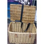 A vintage large wicker picnic basket 60cm x 33cm x 33cm