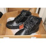 A new pair of Goliath work boots size 6