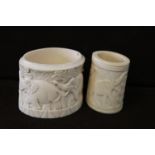 Two pieces of antique carved ivory H 8.5cm