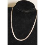 A .925 silver necklace 47cm