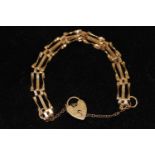 A 9ct gold gate bracelet 8 grams