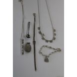 A selection of .925 silver jewellery & other