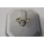 A 9ct gold & opal solitaire ring 1.7 grams