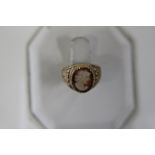A 9ct gold cameo ring 2.8 grams
