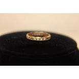 A vintage 9ct gold eternity ring 2.6 grams
