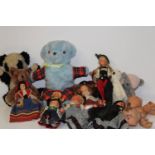 A bag full of vintage soft toys (sold as seen)