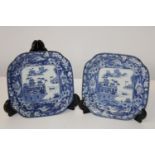 A pair of Chinese blue & white plates 17x17cm (sold as seen)