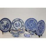 A job lot of 18th & 19th century blue & white pottery (Sold as found)