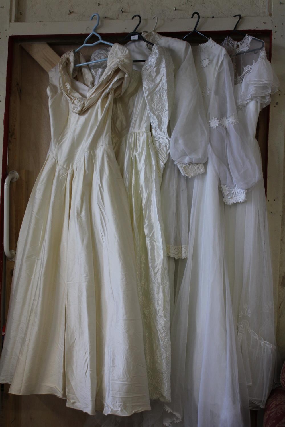 5 vintage wedding dresses