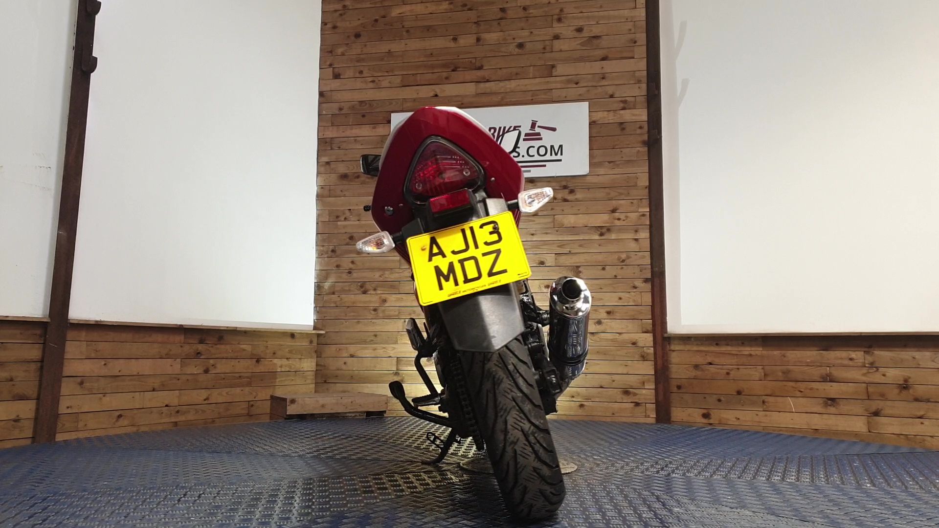 Suzuki GW 250 L3 Inazuma - AJ13MDZ - Image 6 of 8