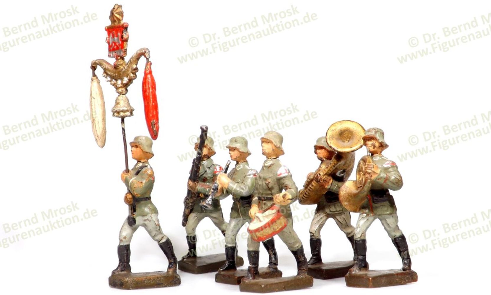 Figure Auctions: Tin, Lead & Composition Figures