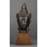 Kleiner Kopf eines Buddha.
