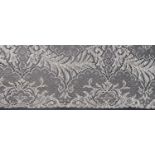 Silberspitze. Feinste Webspitze mit eingezogenen silbernen Konturfäden. Frankreich, 1. H. 19. Jh. 30