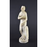 Stehender weiblicher Akt nach Aphrodite von Knidos. Alabaster. Kl. Fehlstelle. 19. Jh. H 25,5 cm