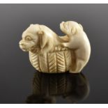 Netsuke.