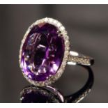 Großer Amethyst-/Brillantring.