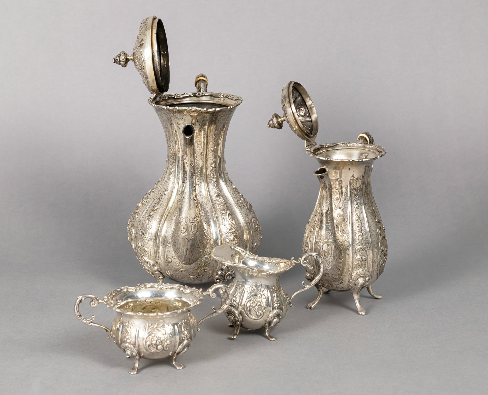 A GERMAN COFFEE-AND TEA 4-PIECE SILVER SERVICE - Image 5 of 5