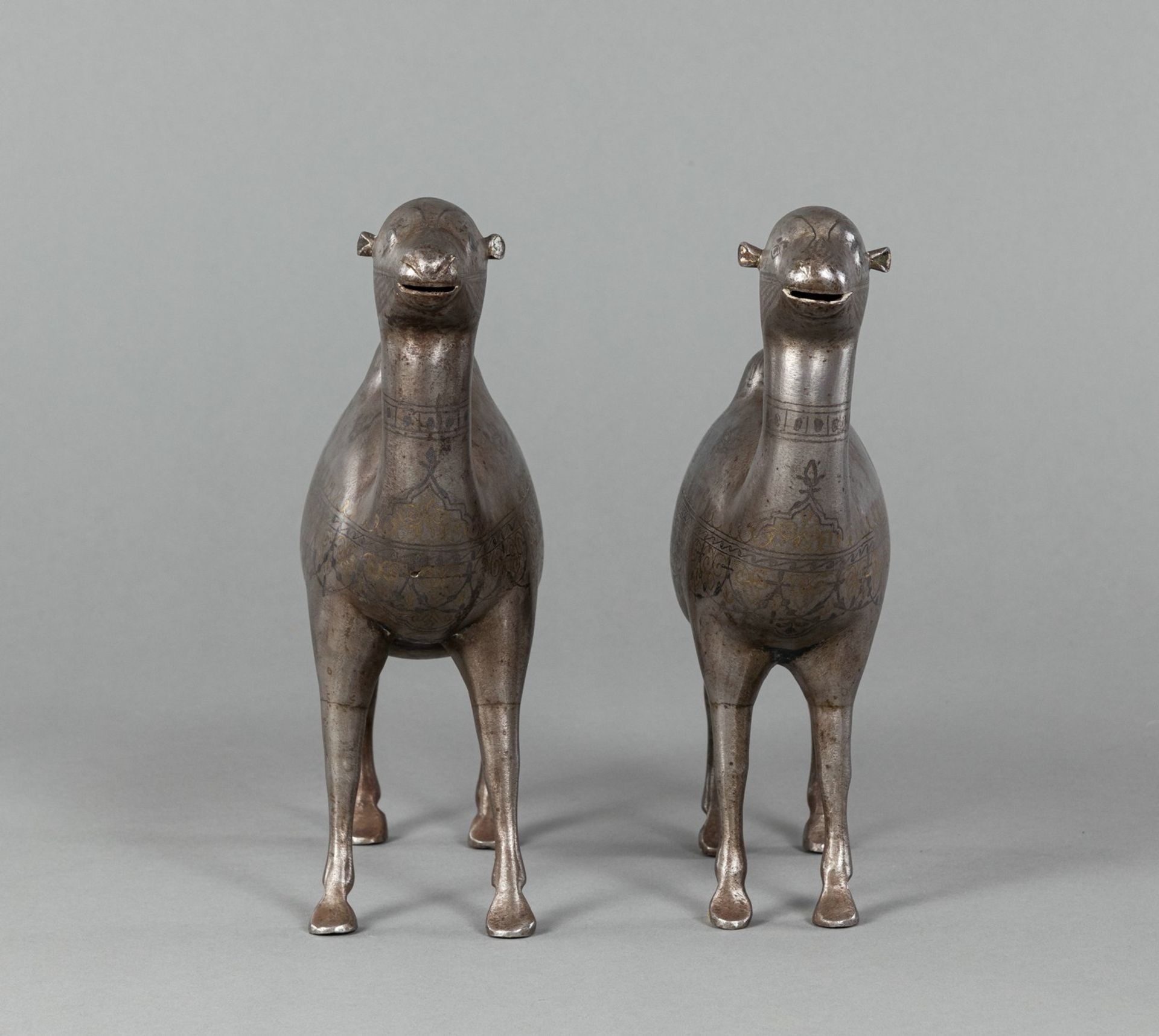 TWO CAMELS - Image 4 of 5