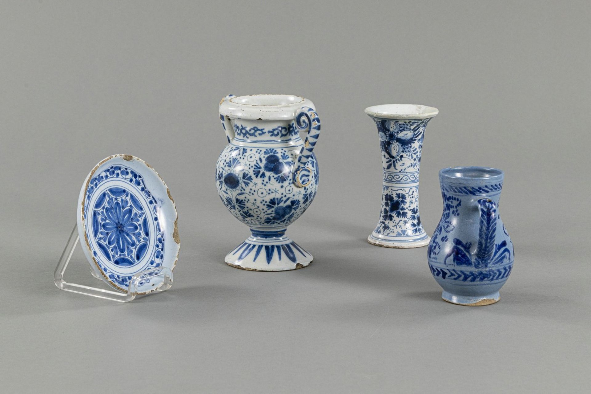 TWO VASES, A SMALL PLATE AND A SMALL JAR - Image 2 of 5