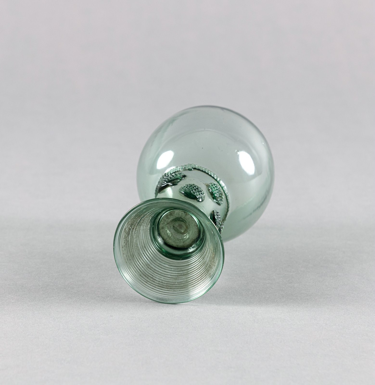 A GERMAN GLASS RUMMER, - Image 4 of 5