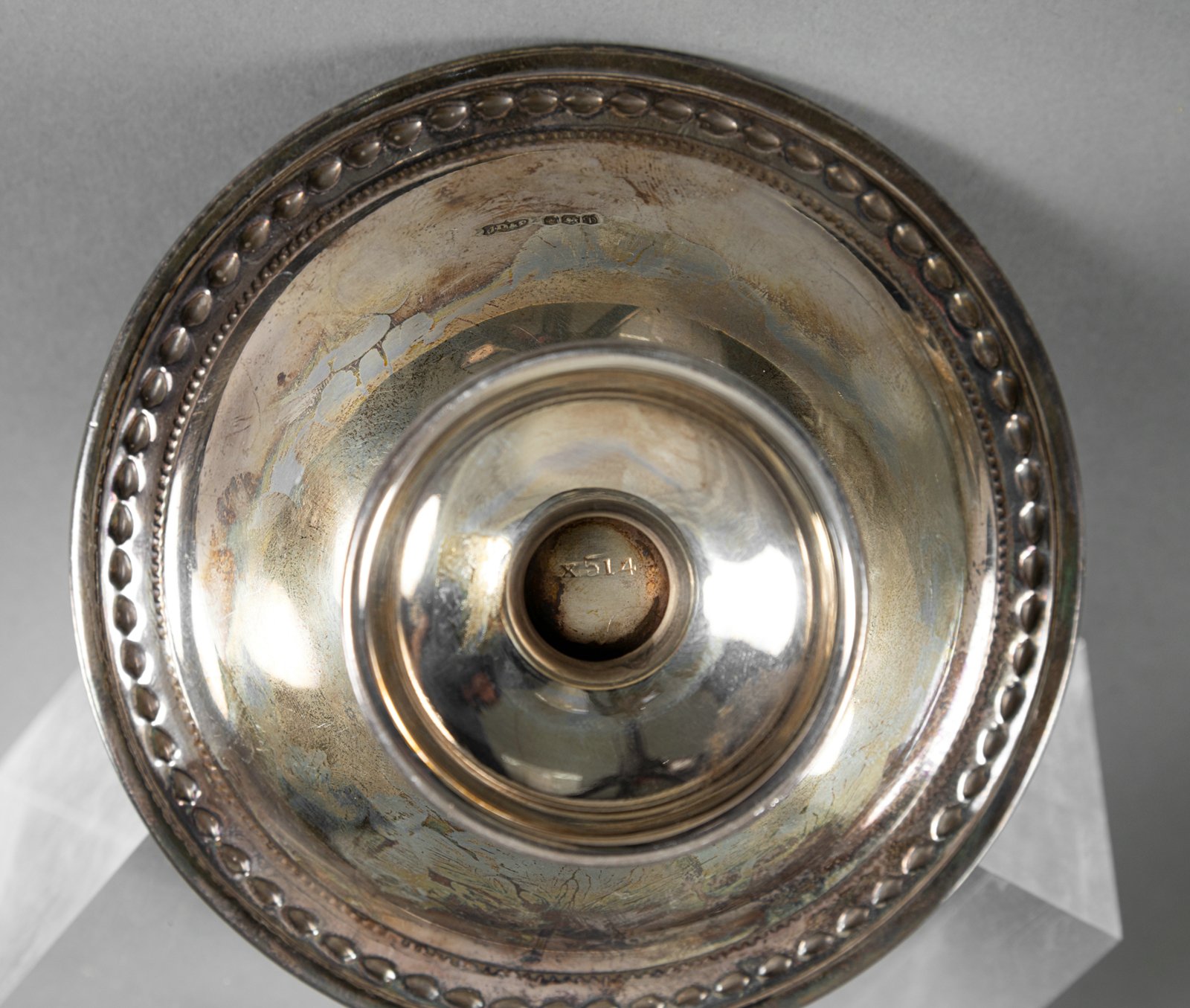A MIXED LOT OF SILVER SMALL BOWLS AND VASES - Image 13 of 14
