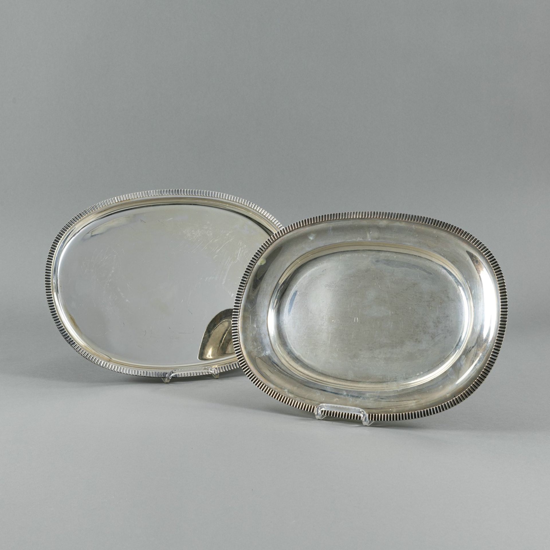 A PAIR OF OVAL SERVING DISHES