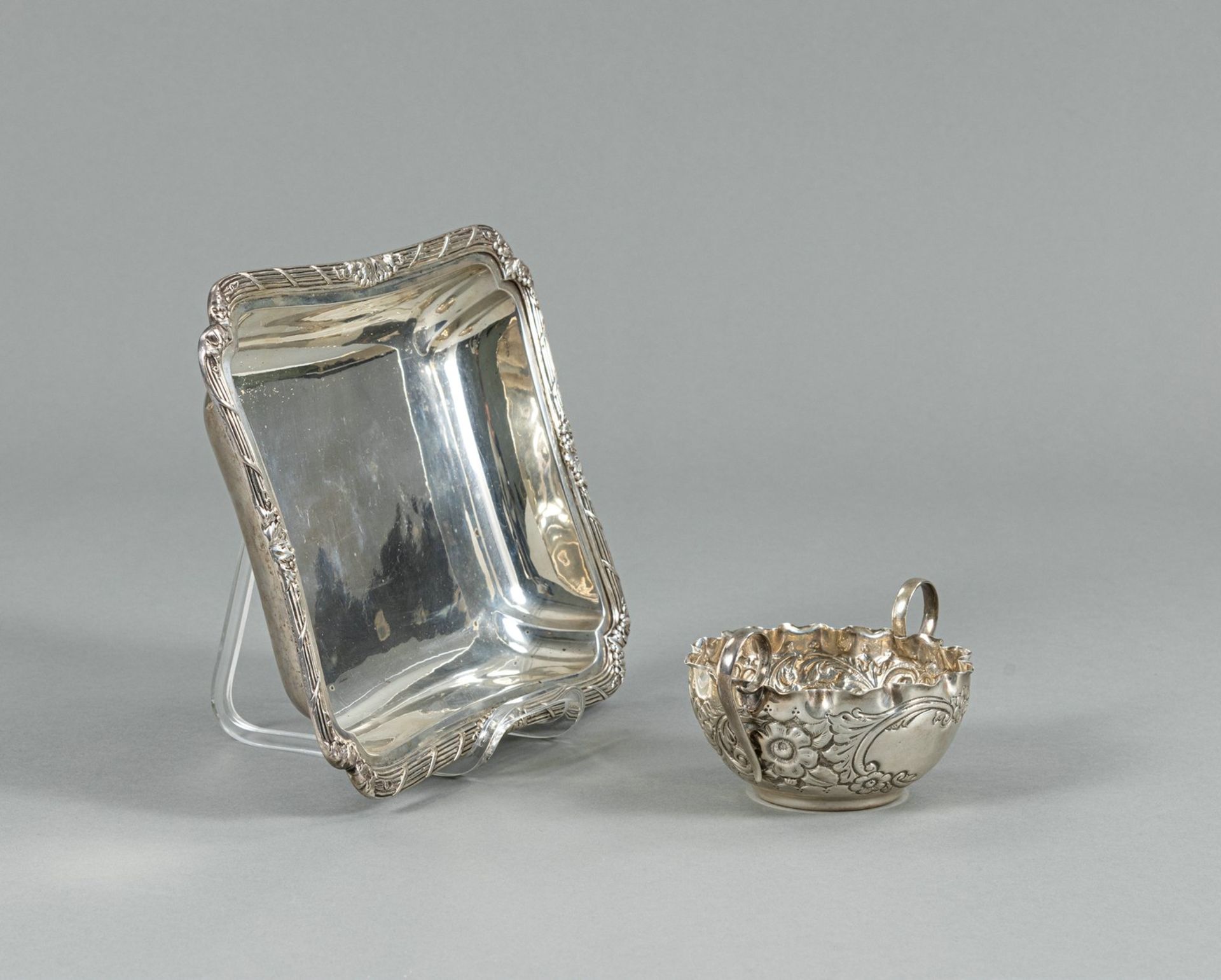 TWO ENGLISH SILVER BOWLS - Image 2 of 5