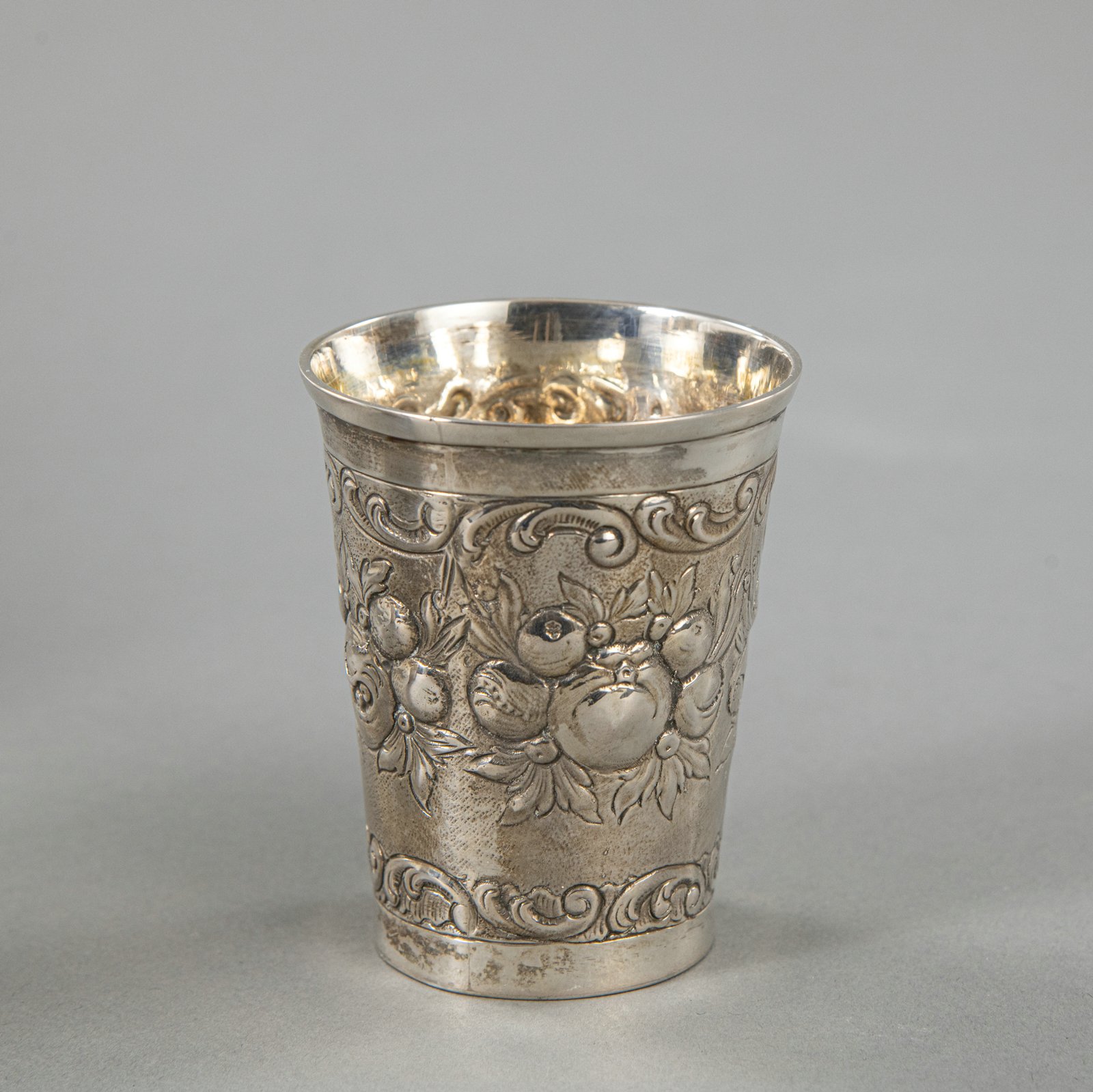 10 SILVER BEAKER - Image 6 of 12