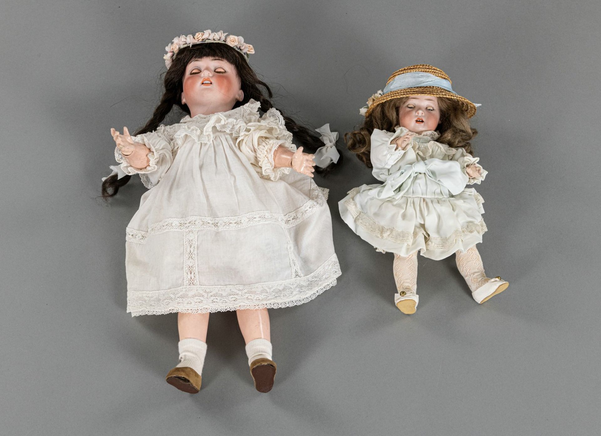 Zwei Porzellankopf-Puppen - Bild 2 aus 4