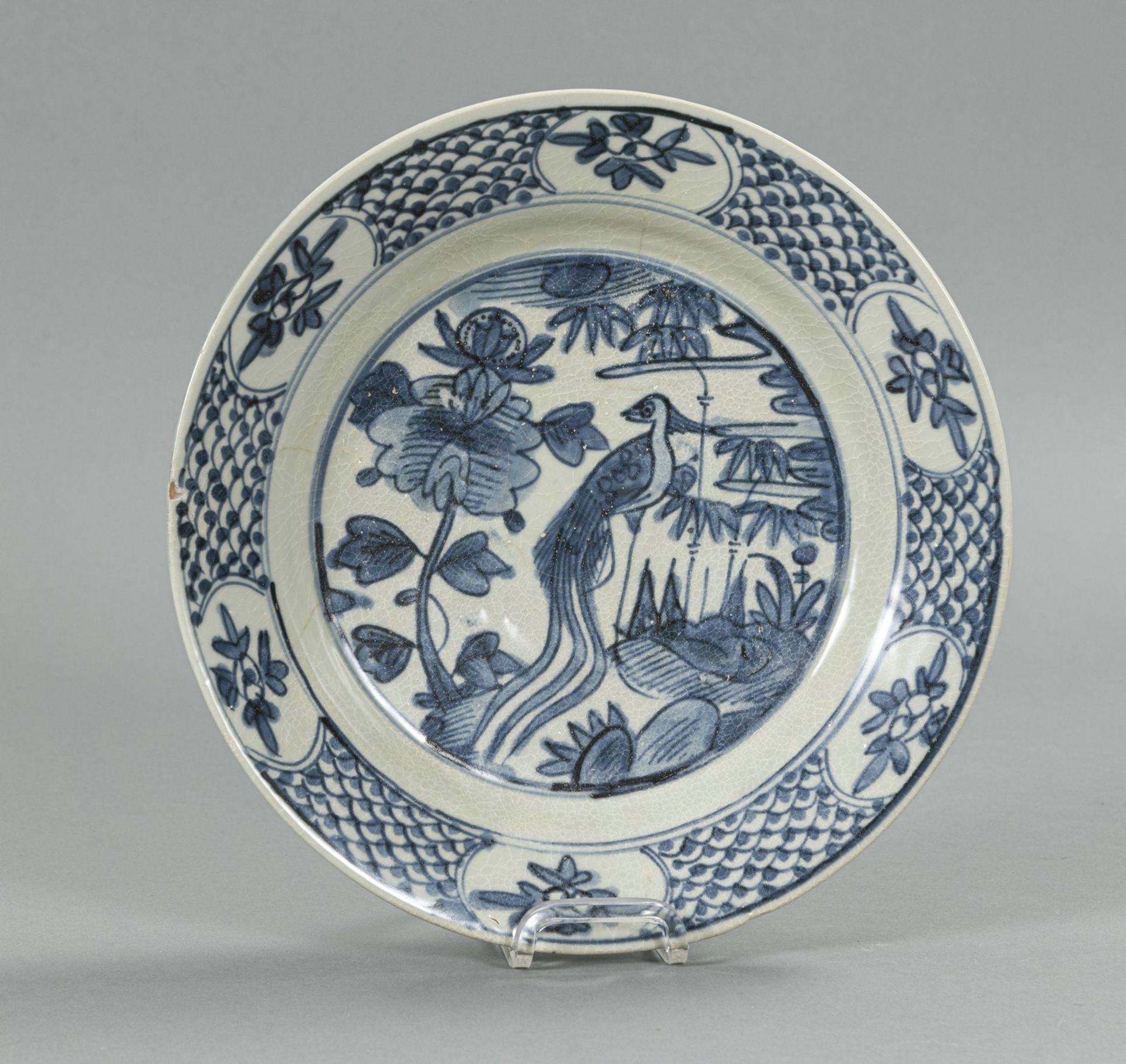 A BLUE AND WHITE SWATOW PLATE