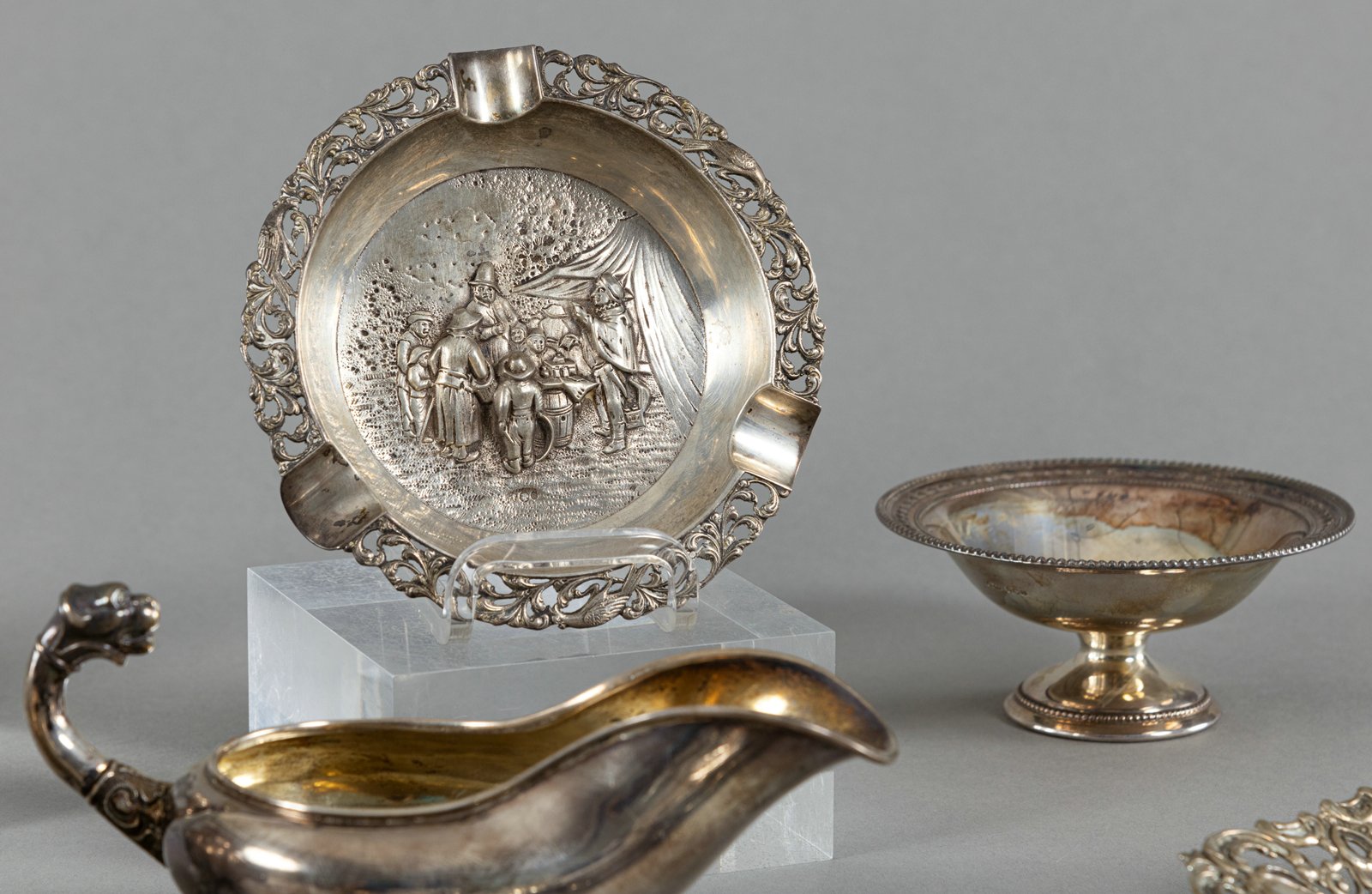 A MIXED LOT OF SILVER SMALL BOWLS AND VASES - Image 3 of 14
