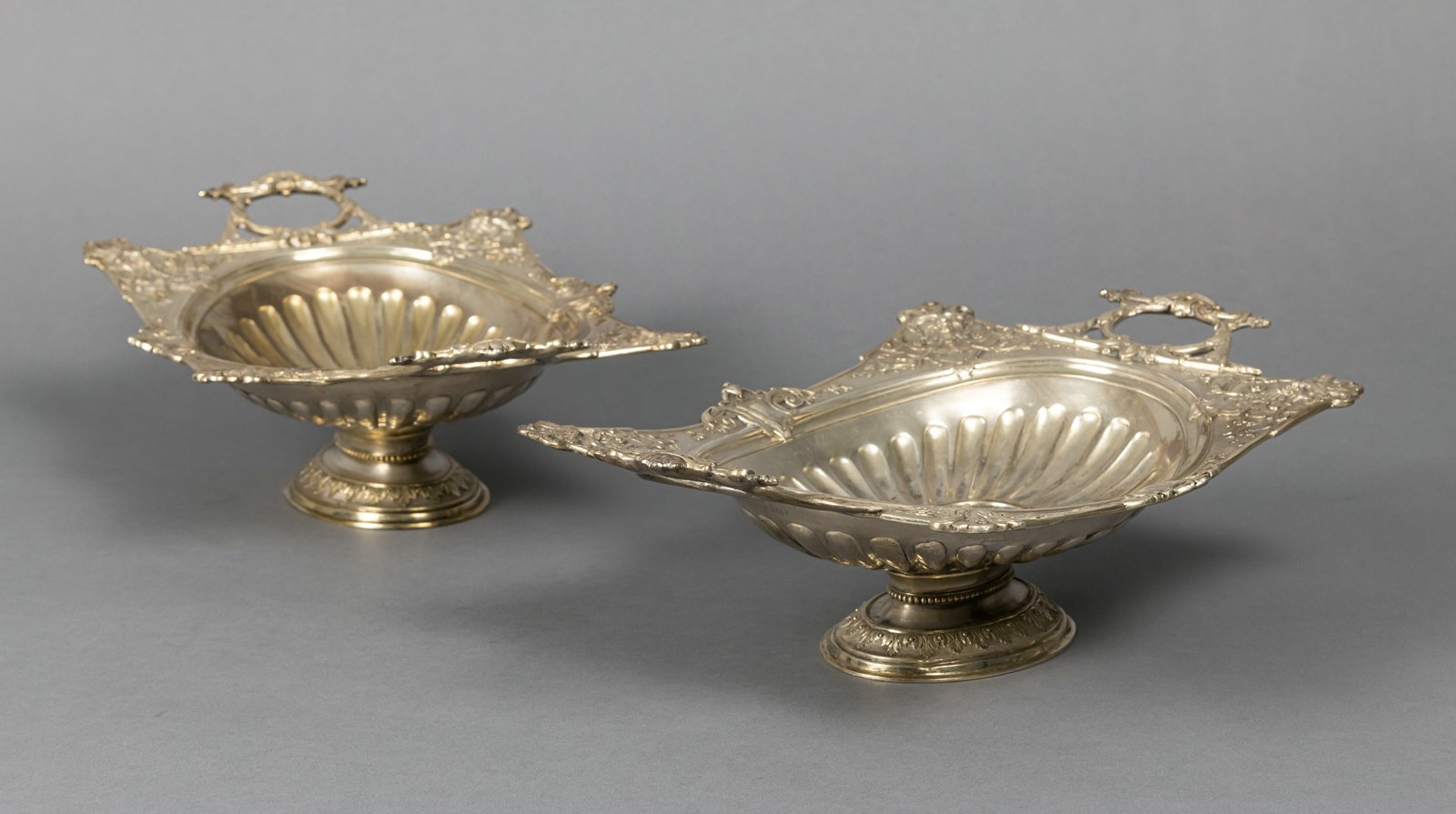 TWO SILVER BOWLS - Image 2 of 4