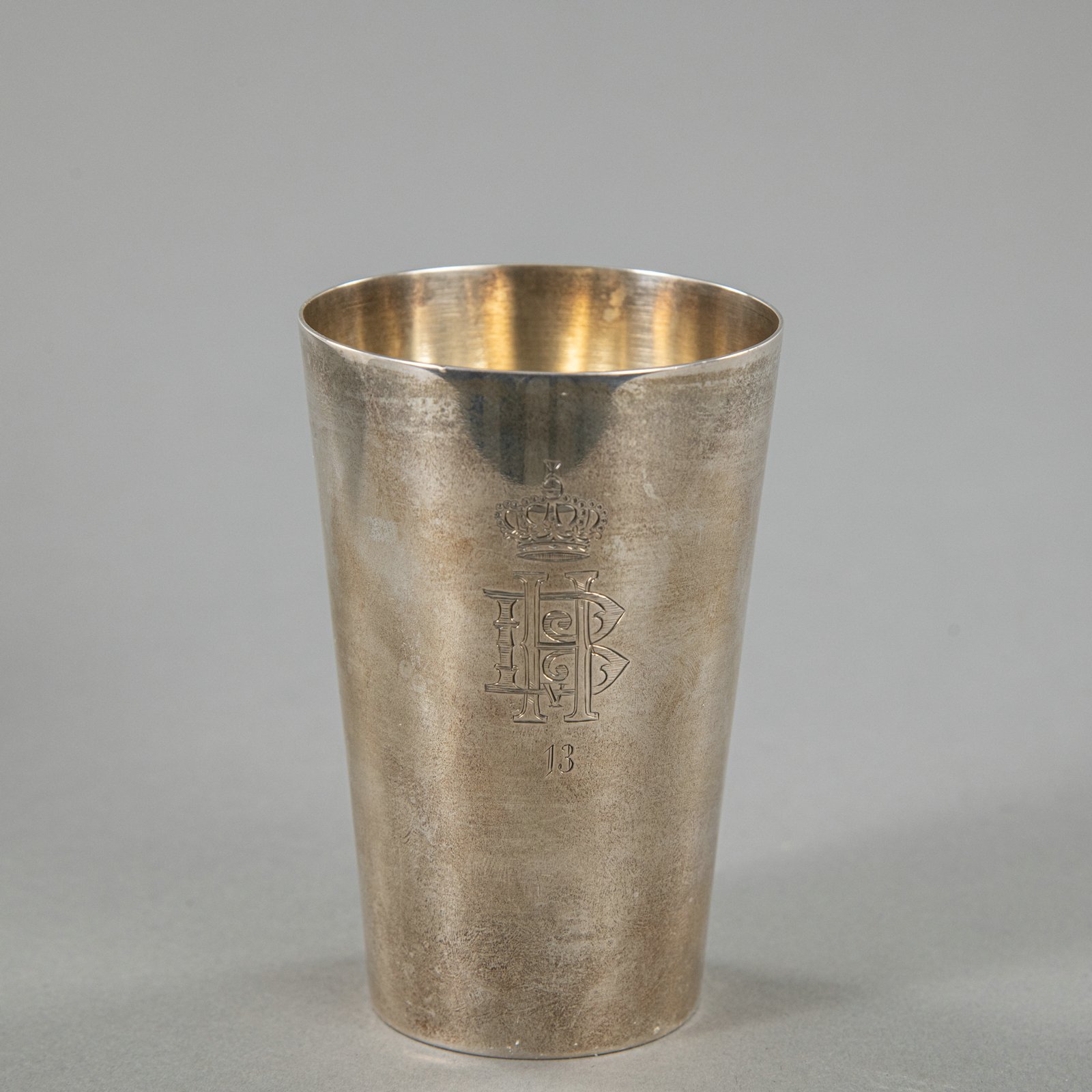 10 SILVER BEAKER - Image 7 of 12