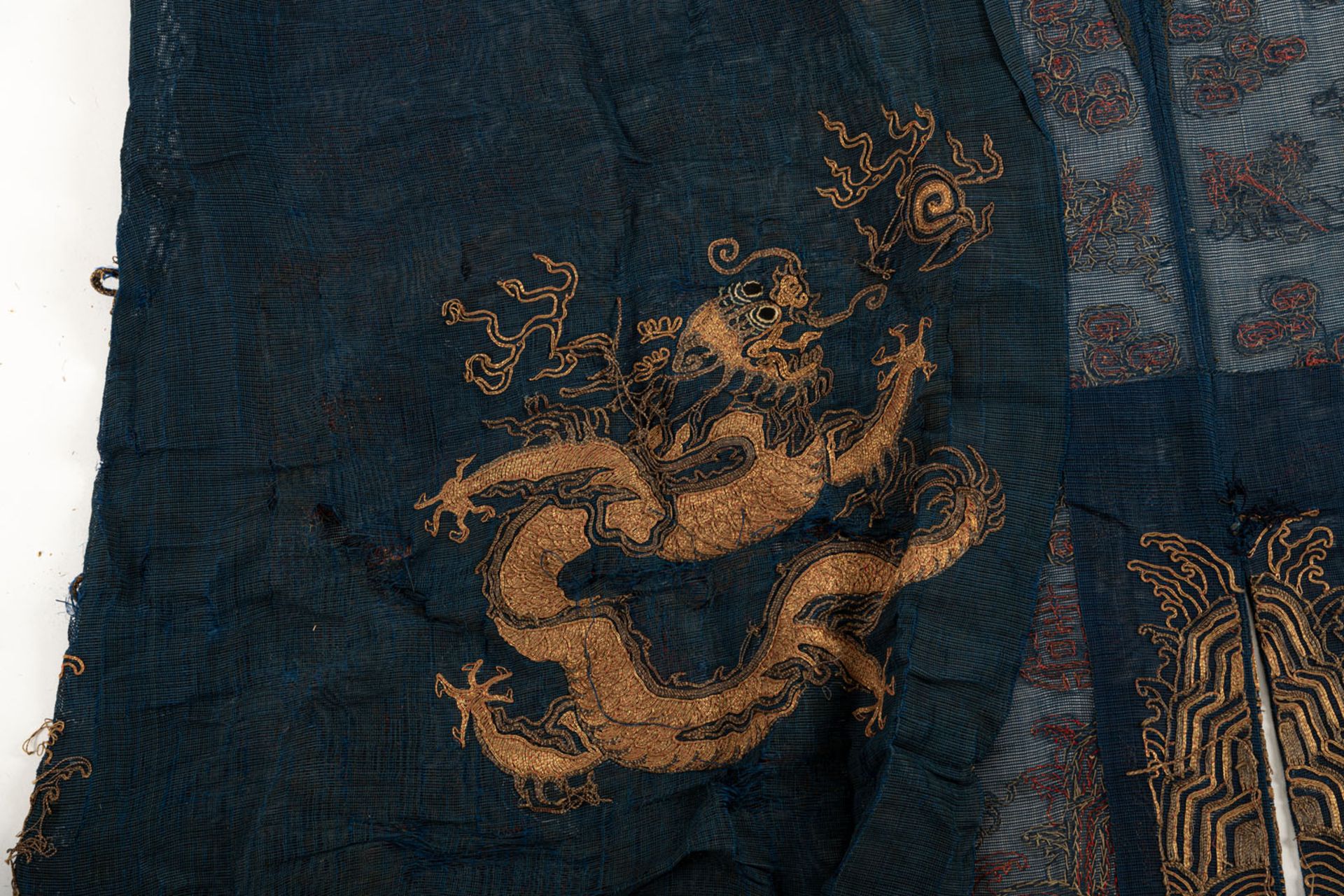 NAVY BLUE DRAGON ROBE (JIFU) IN SHA AND GOLD EMBROIDERY FOR A GENTLEMAN - Image 5 of 8