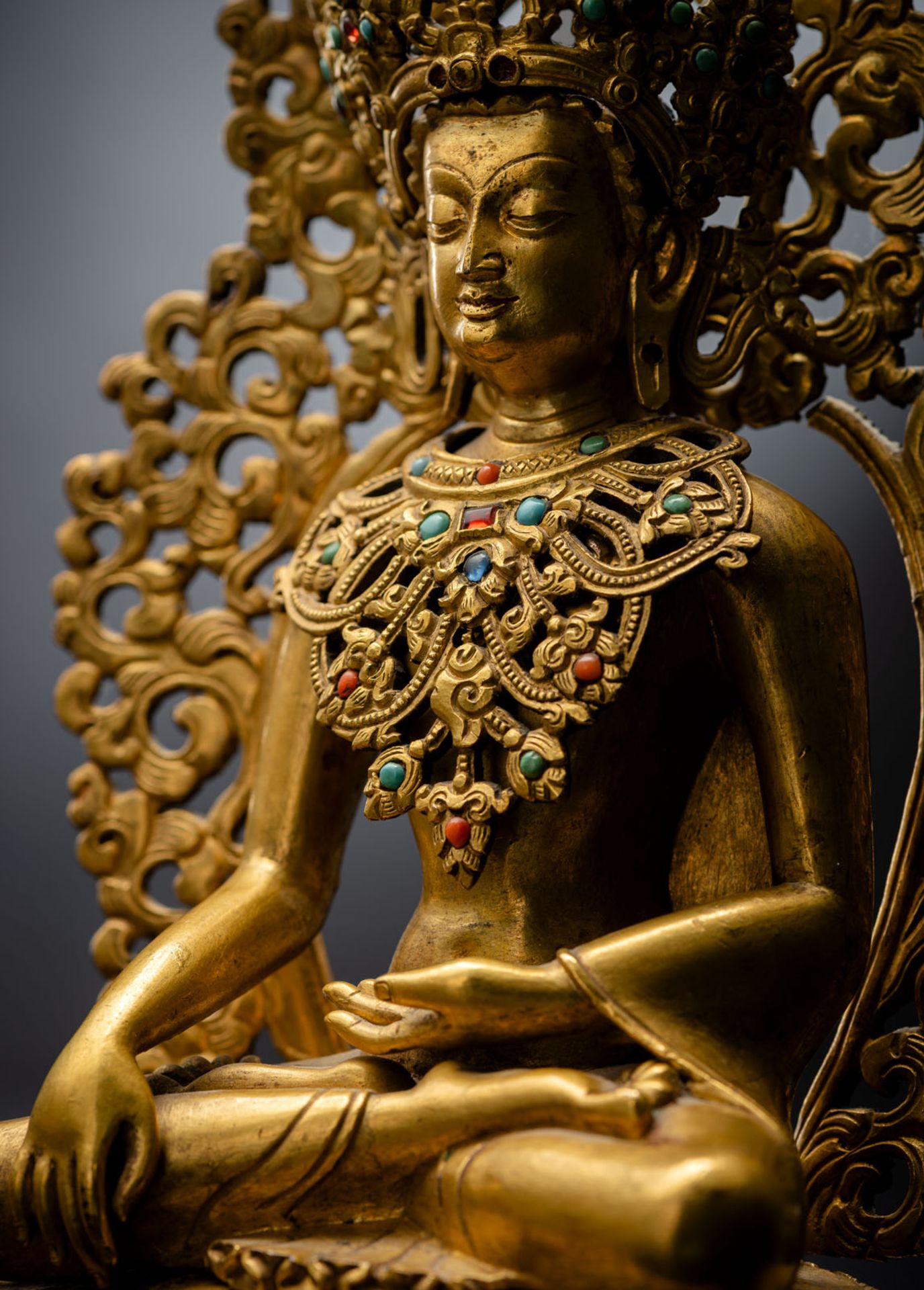 A FINE GILT-BRONZE FIGURE OF BUDDHA SHAKYAMUNI - Image 4 of 4