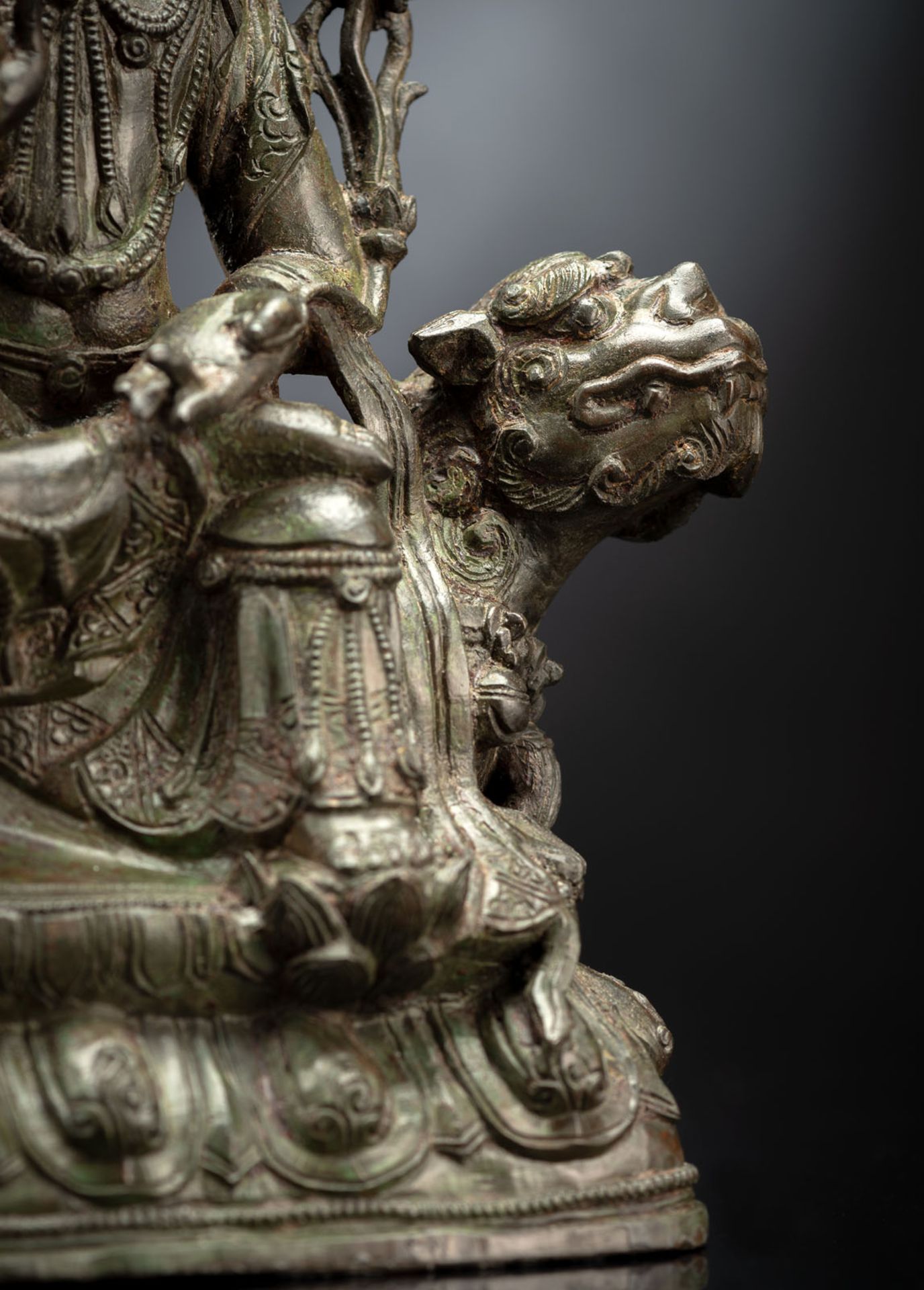 A BRONZE FIGURE OF PROBABLY MANJUSHRI - Image 4 of 4